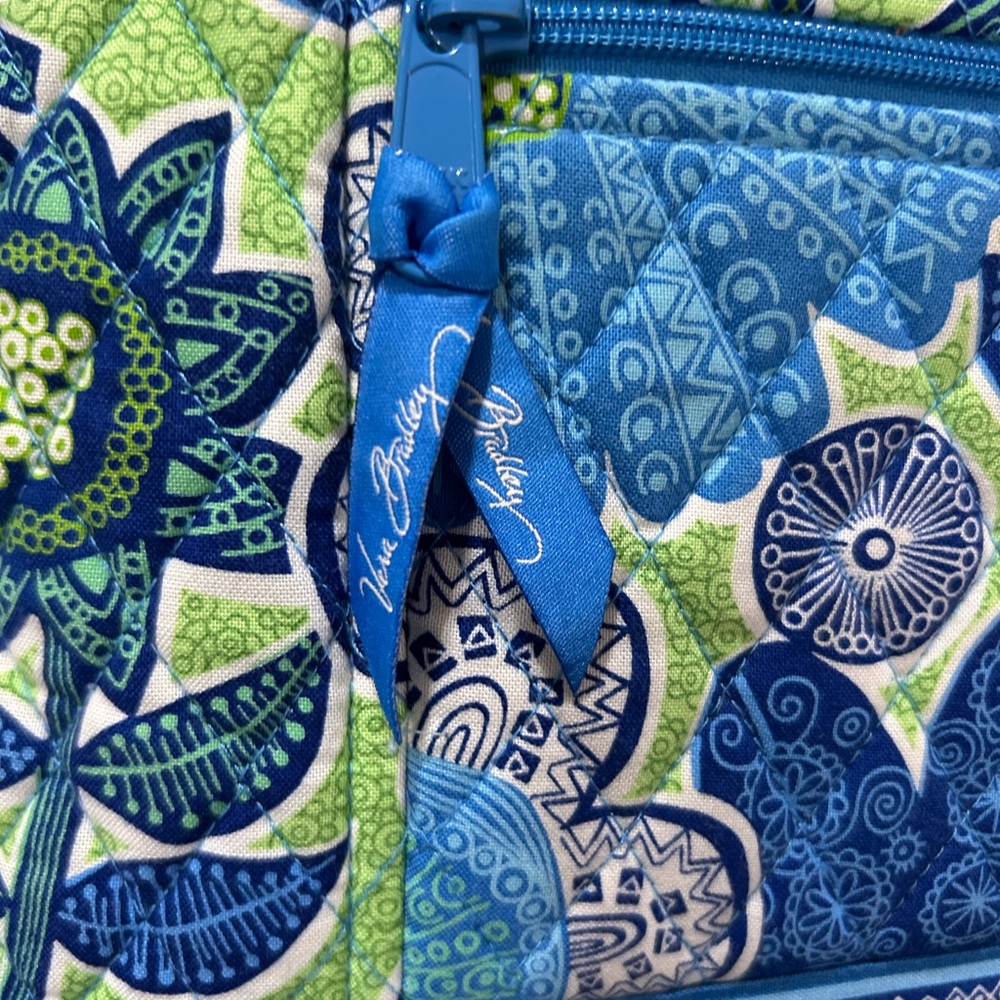 Vera Bradley Retired Doodle Daisy Laura Bag Green Blue White shoulder bag - Picture 9 of 11